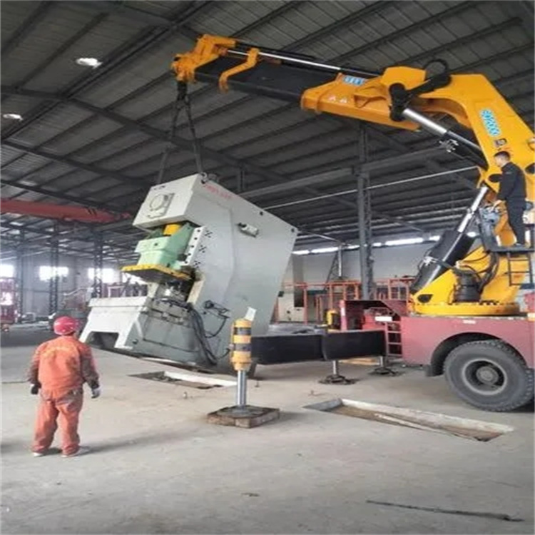 南朗镇80吨折臂吊车出租附近电话